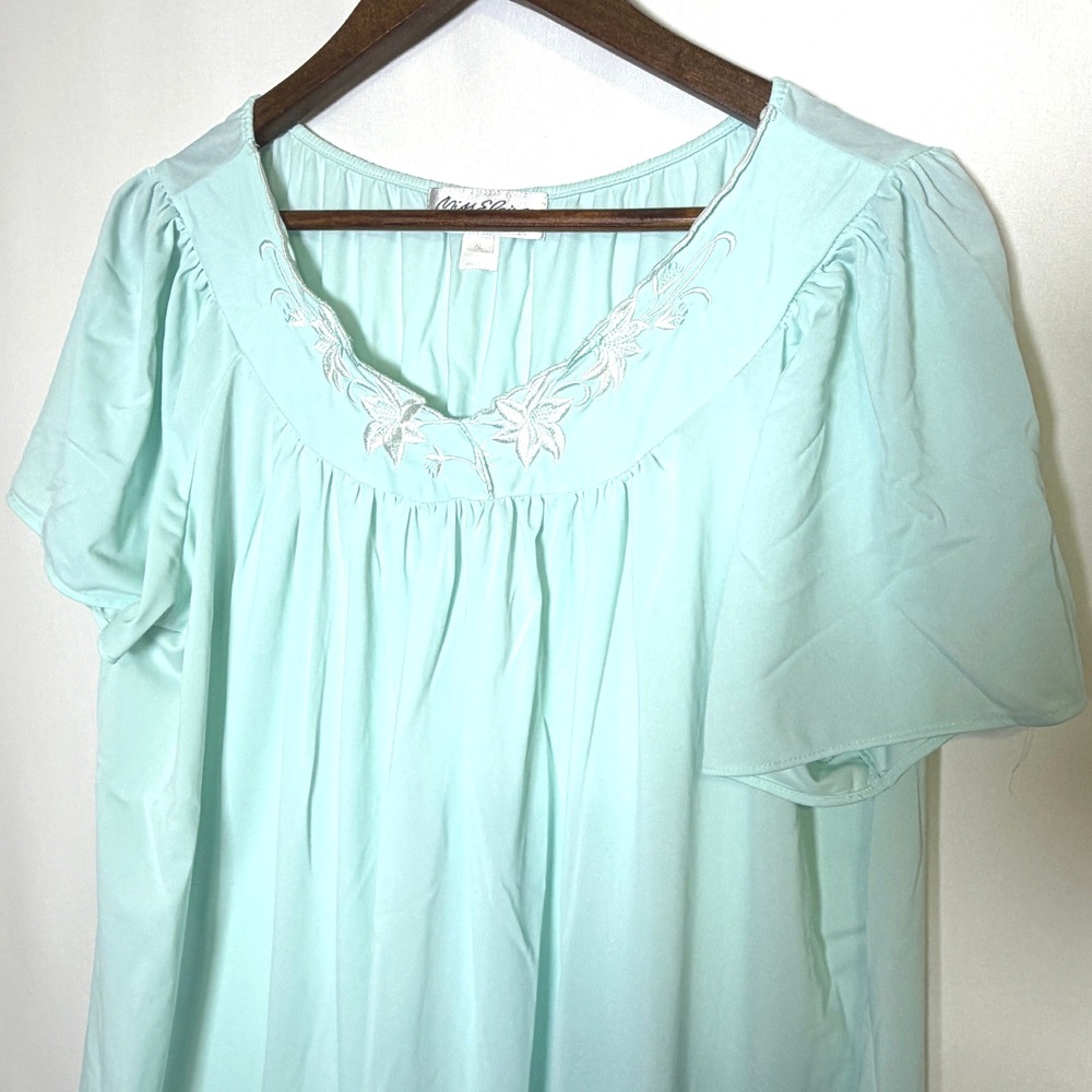 Miss Elaine Classics Mint Green Embroidered Nightgown XL Short Sleeve V-Neck